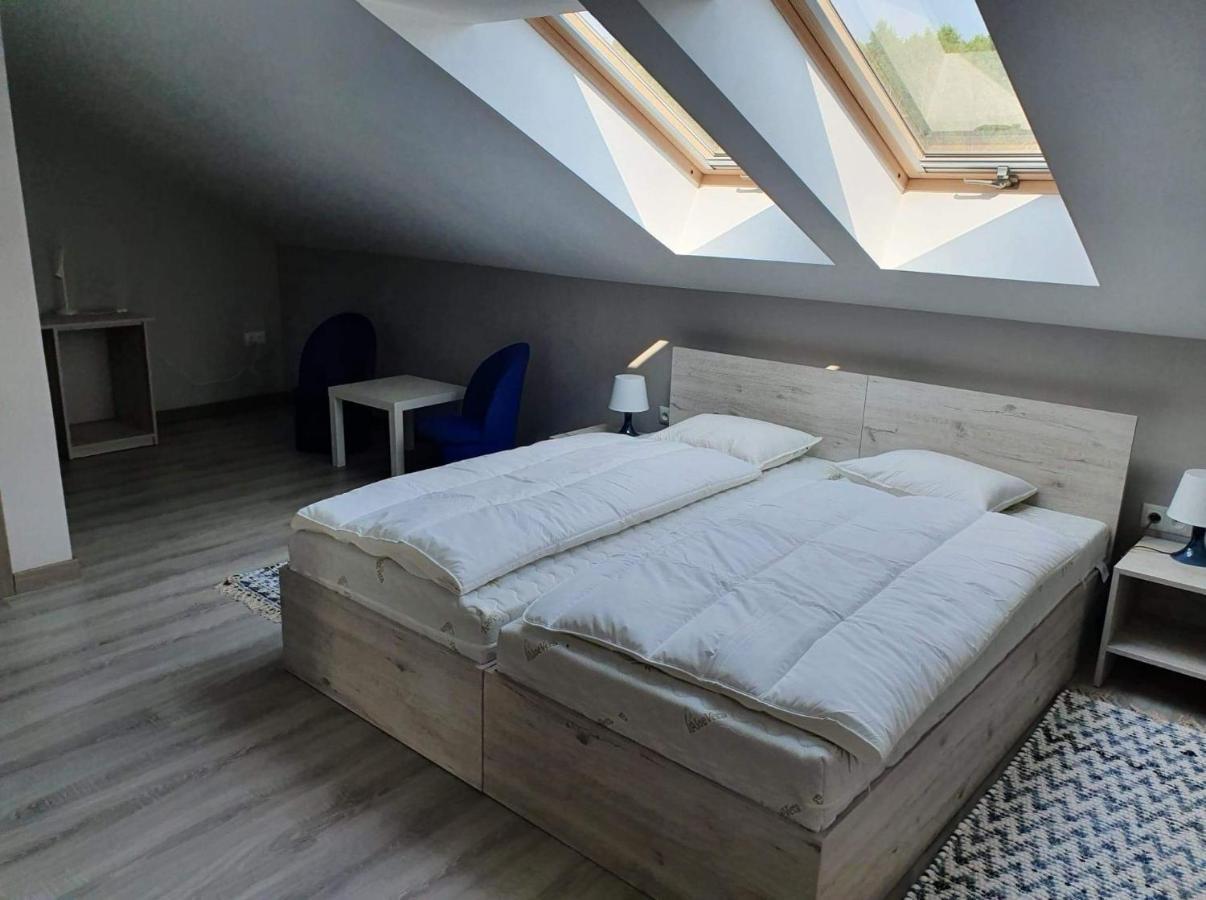 Villa Stajnia Kruki à Wola Kaluska Extérieur photo